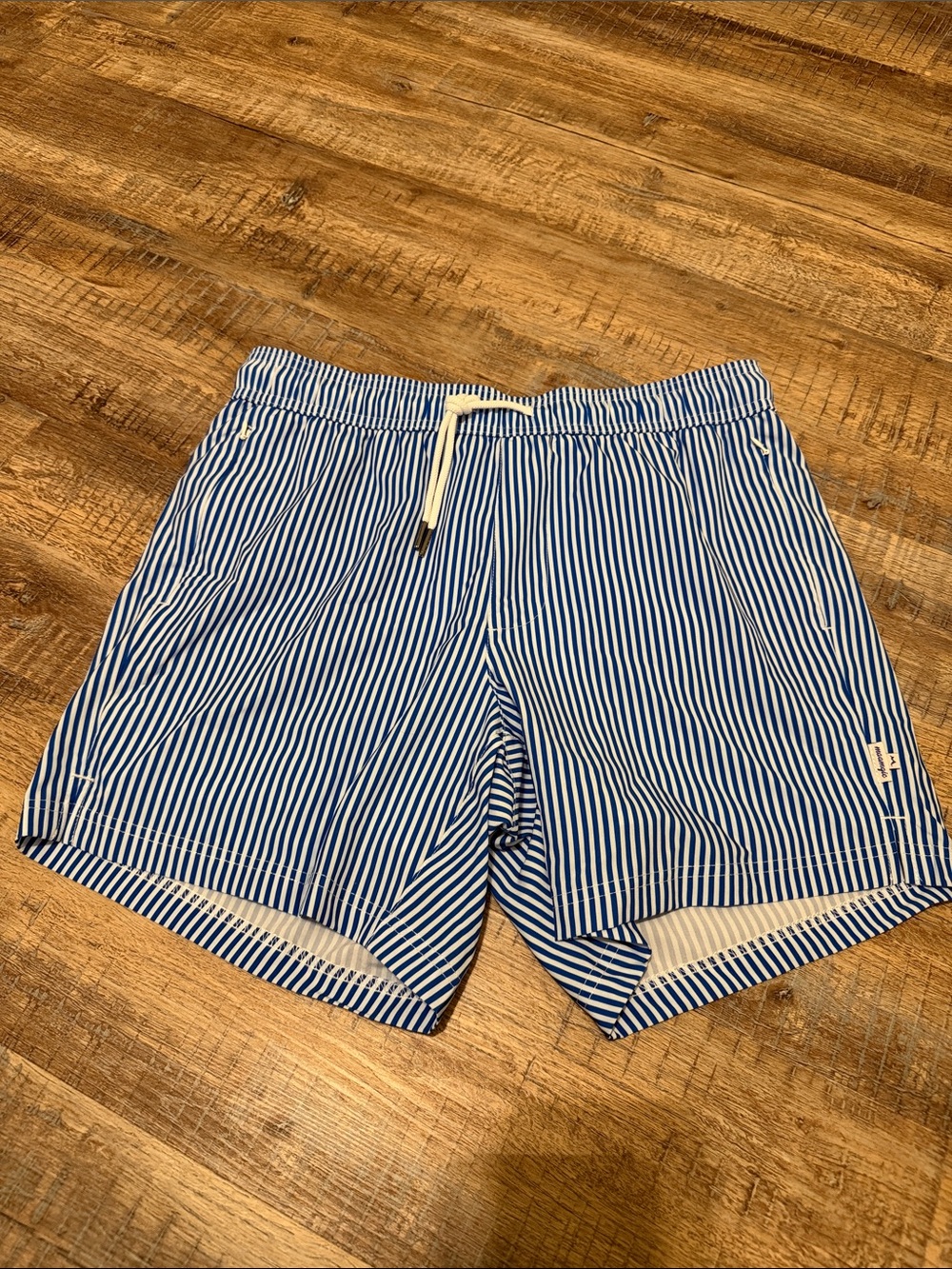 4” Striped Navy & White Men’s Swim Trunks with Drawstring- NWT